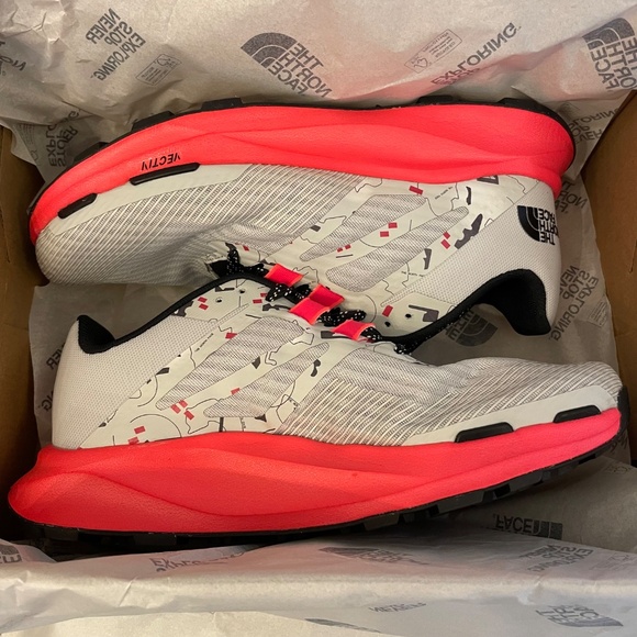 THE NORTH FACE Size 8.5 Women’s Vectiv Eminus Trail Running Shoes NEW - Picture 5 of 10